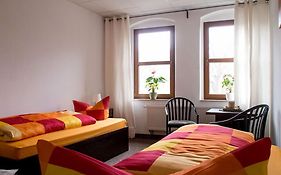 Sefano Low Budget Hotel